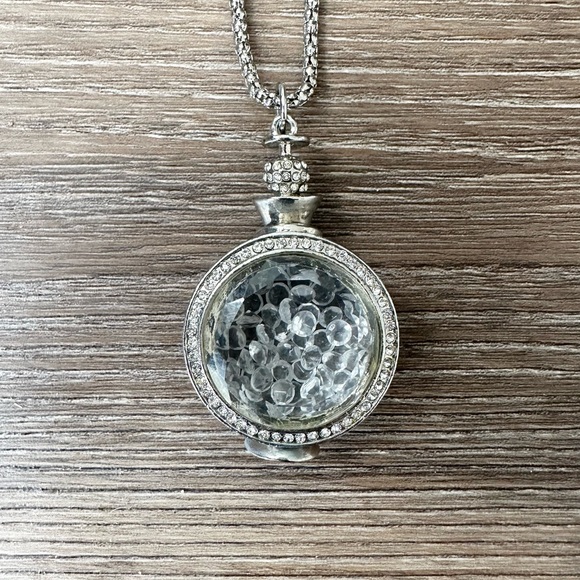 long silver necklace with rhinestone detailing and rhinestone charm - Picture 3 of 4